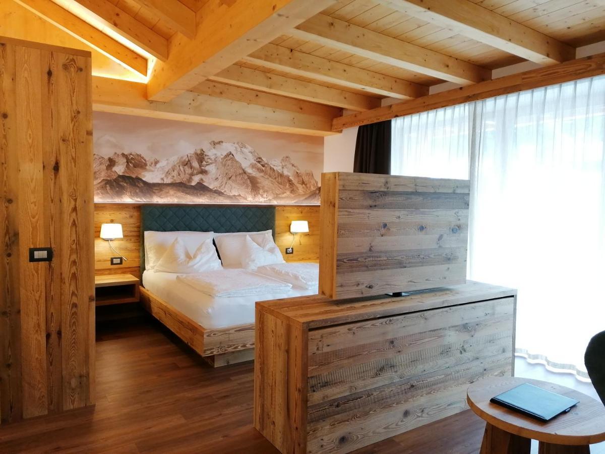 Dolomites B&B - Suites, Apartments And Spa Tesero Exteriör bild