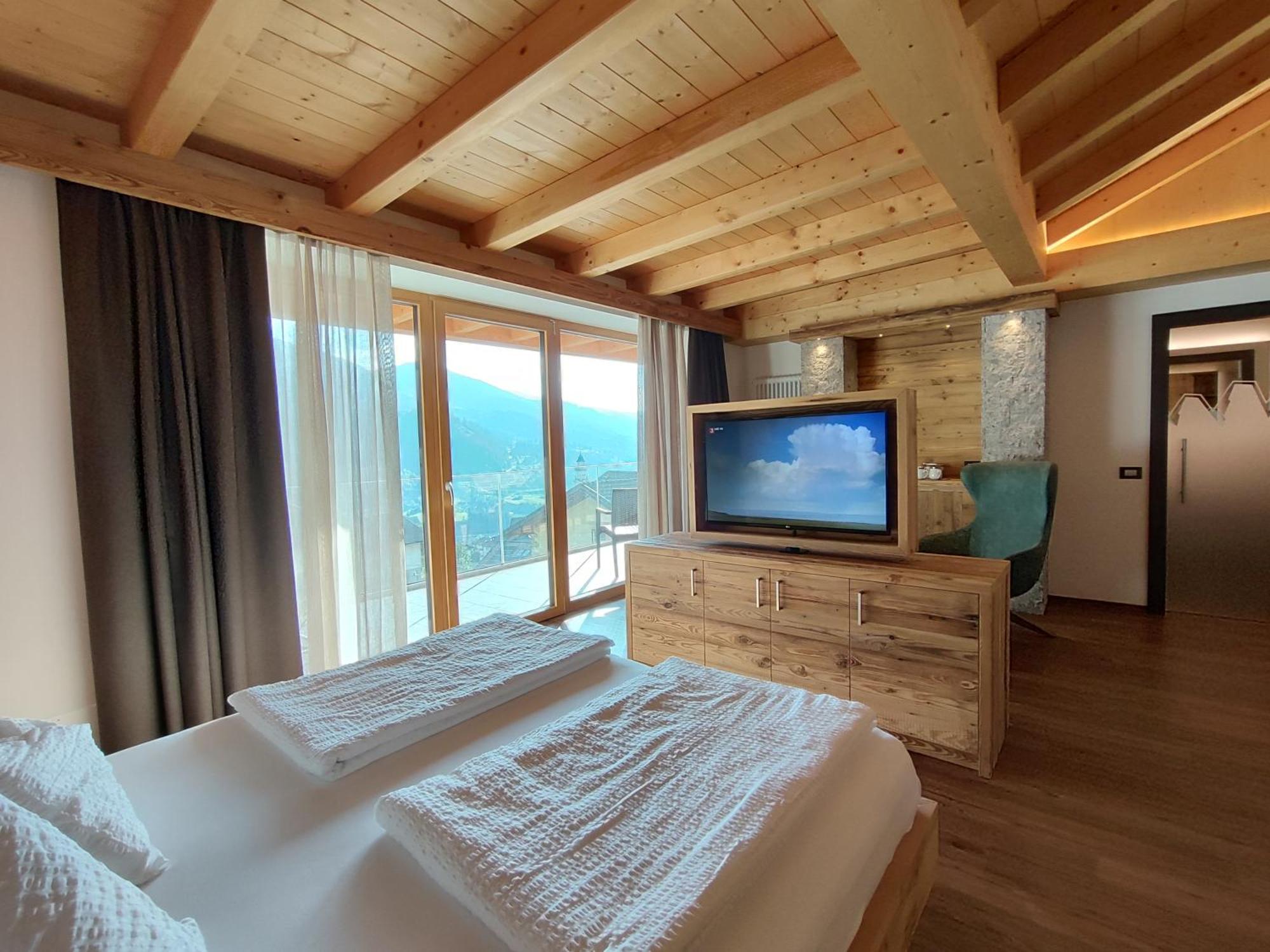 Dolomites B&B - Suites, Apartments And Spa Tesero Exteriör bild