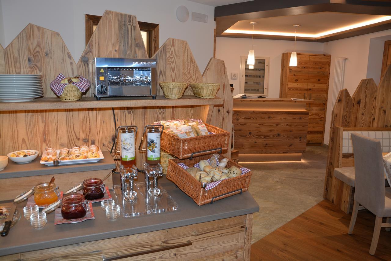 Dolomites B&B - Suites, Apartments And Spa Tesero Exteriör bild